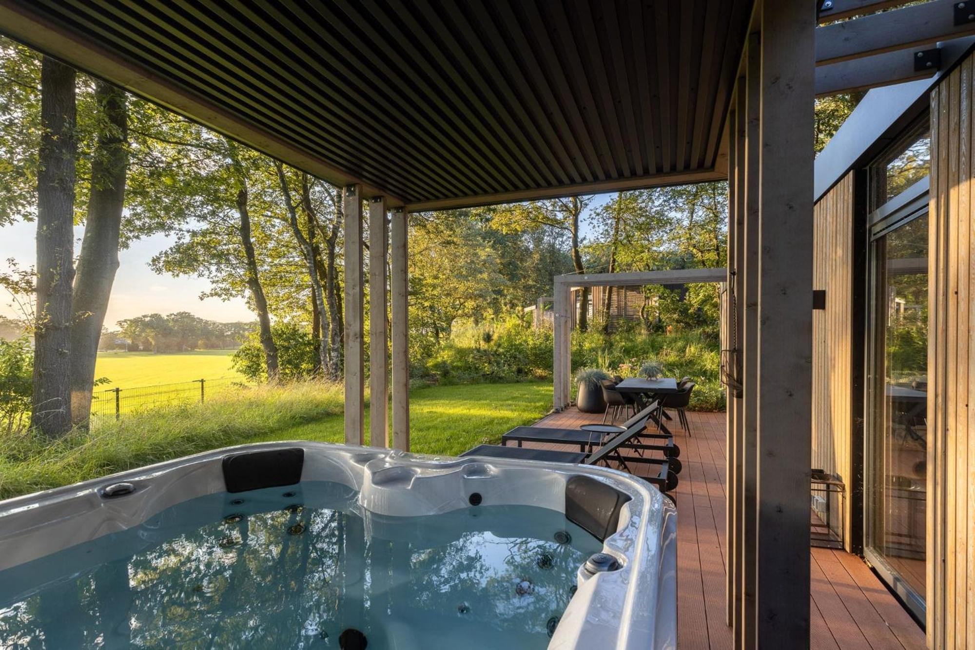 Zicht Op Twente - Spa Lodges 马尔克洛 外观 照片