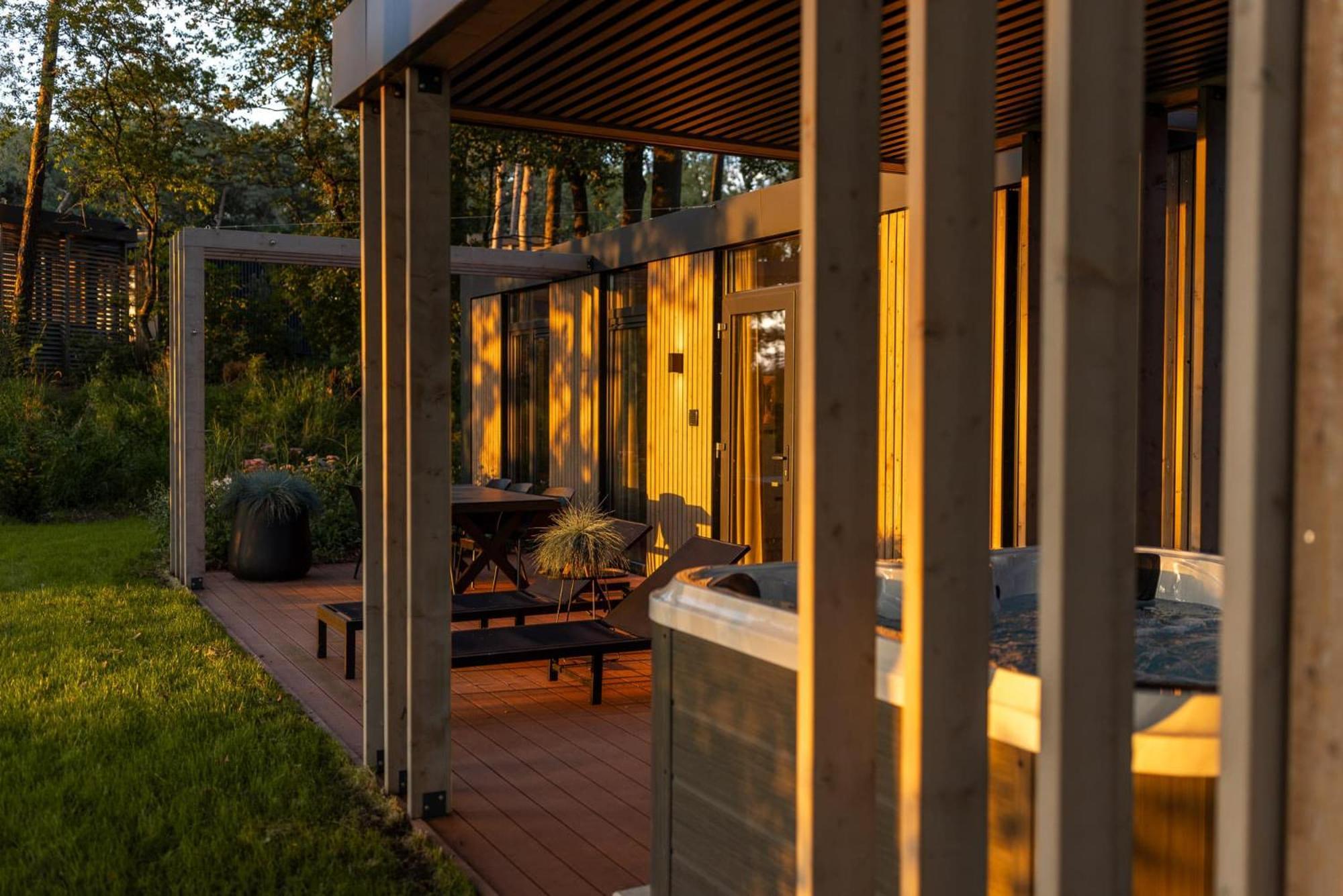 Zicht Op Twente - Spa Lodges 马尔克洛 外观 照片
