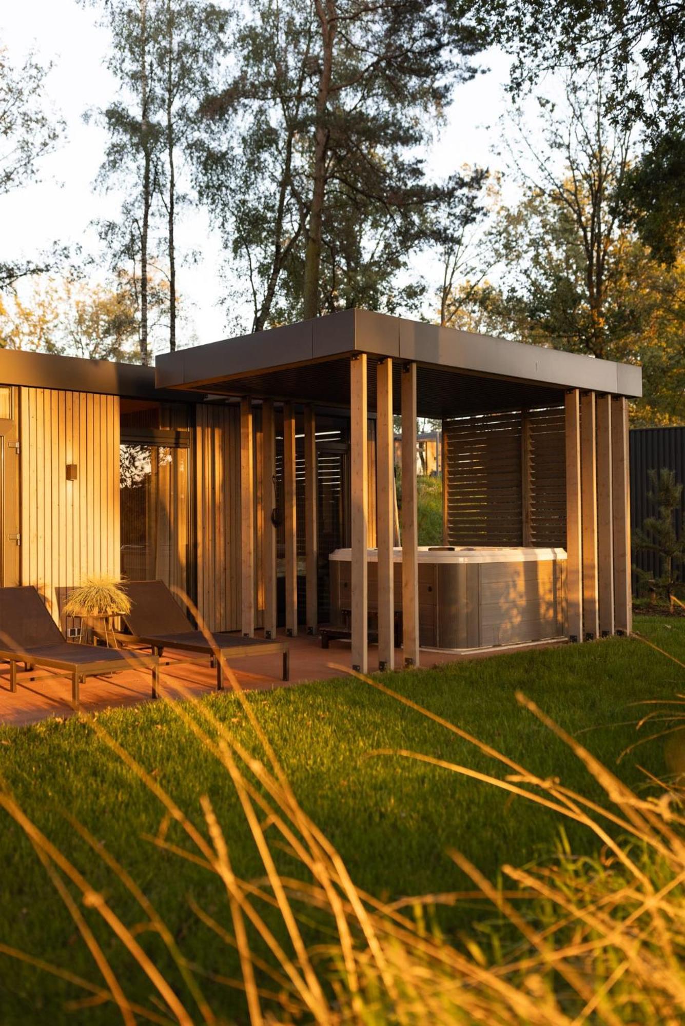 Zicht Op Twente - Spa Lodges 马尔克洛 外观 照片